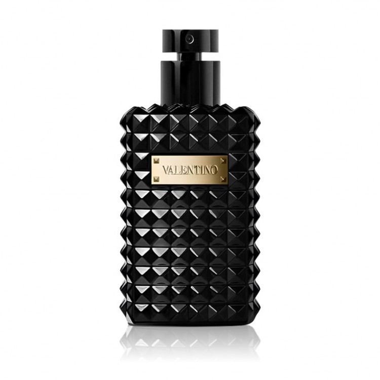 8411061925737_valentino_noir_absolu_oud_essence_100_ml_eau_de_perfum.jpg blank